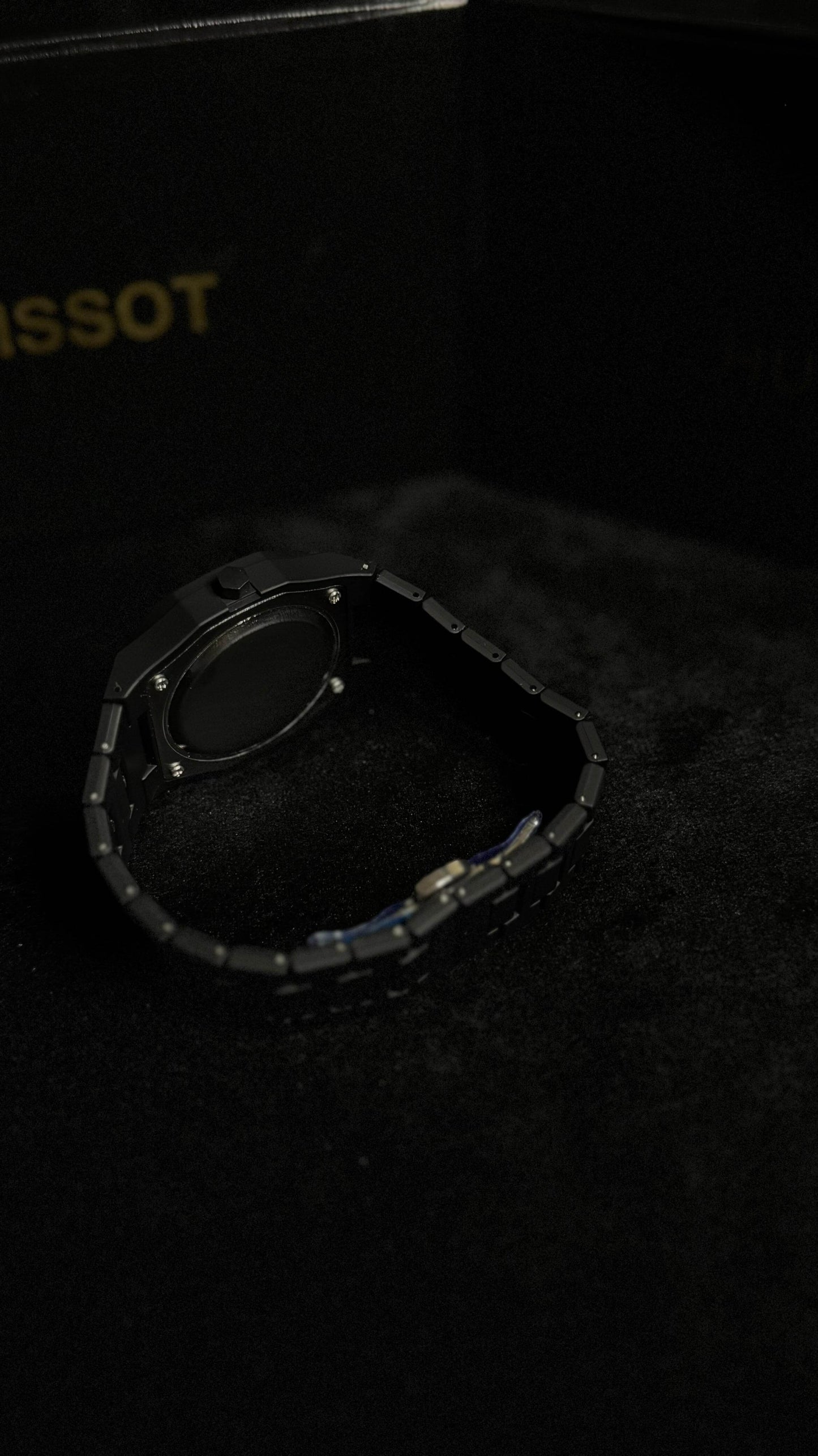 Black Aura Watch