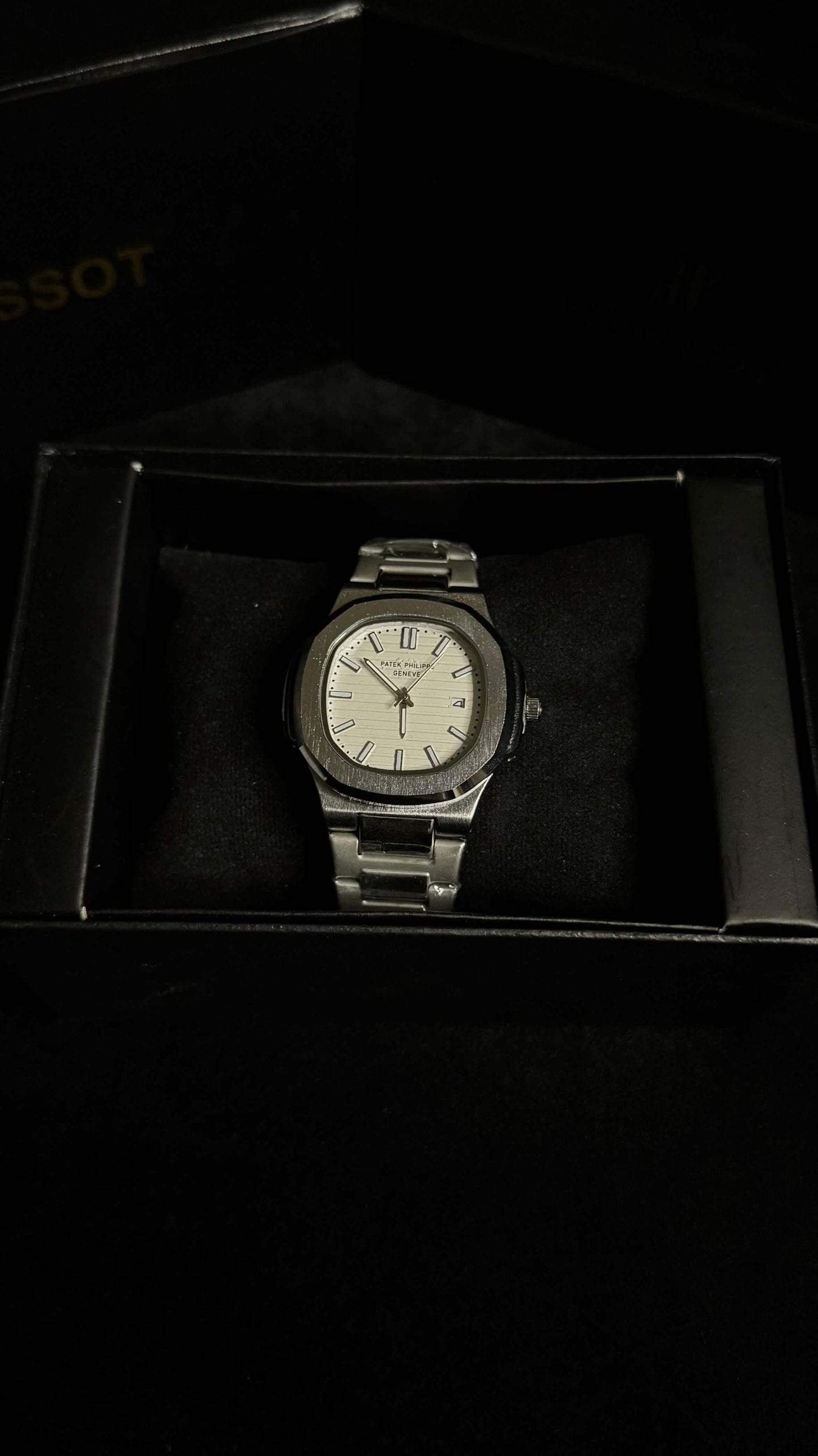 Patek Philippe - Geneve Nautilus Series Wrist Watch For Men