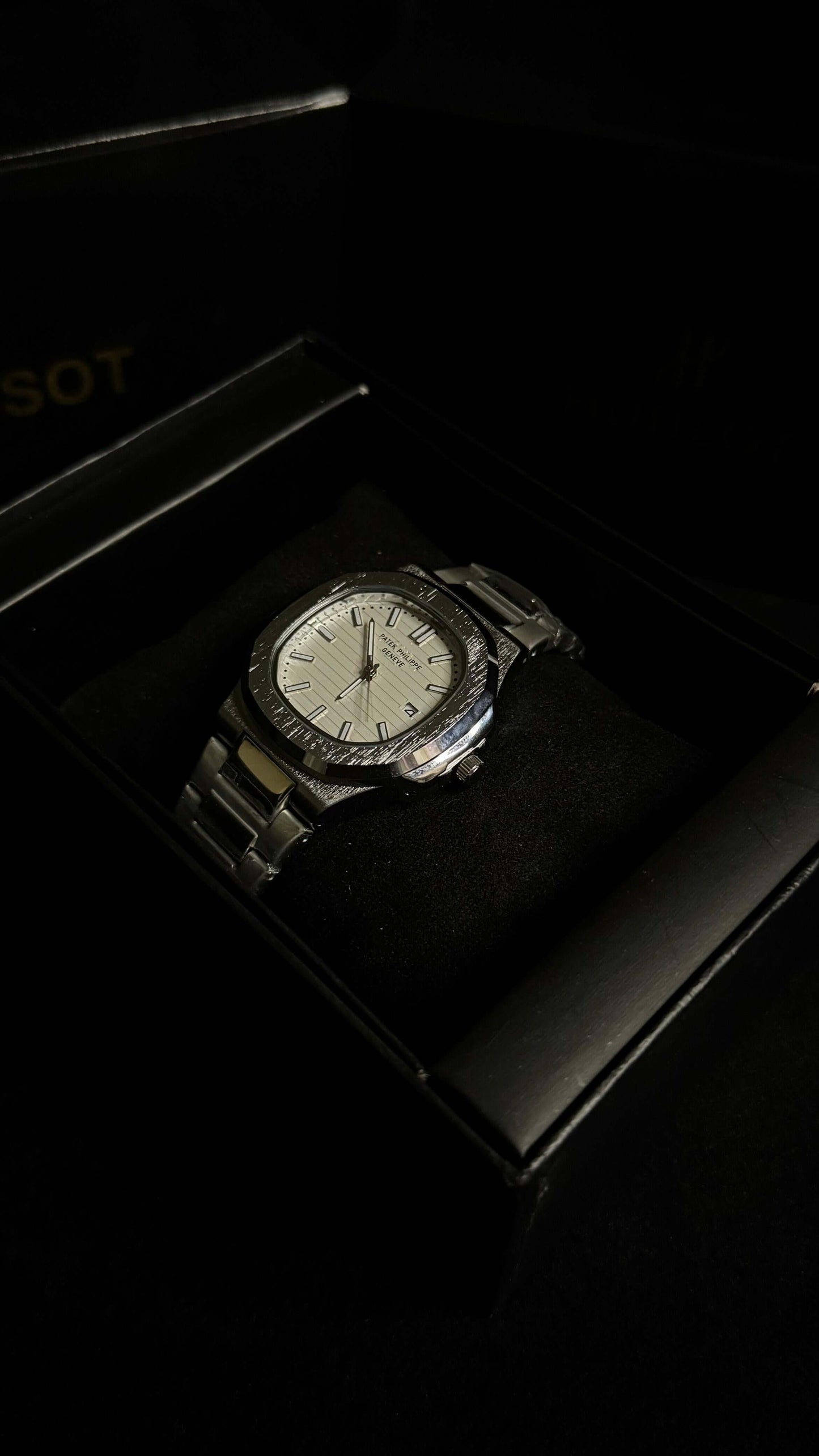 Patek Philippe - Geneve Nautilus Series Wrist Watch For Men