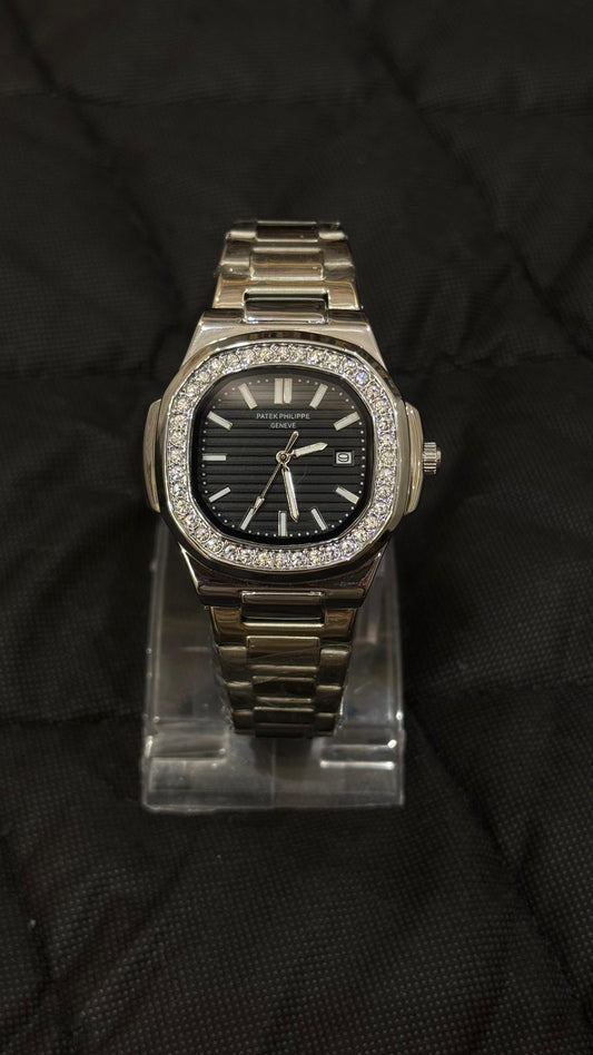 Patek Philippe Nautilus Date Watch